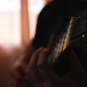 英语班长乖乖挽起裙子怎么写作文
